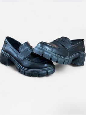 Cushionaire Black Chunky Heel Loafers for Women